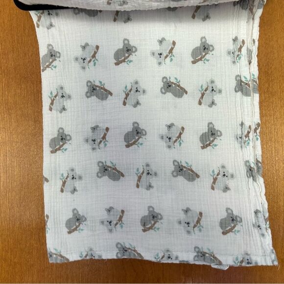 Modern Baby Cotton Muslin Koala Bear Print Gauze Blanket - Picture 2 of 6